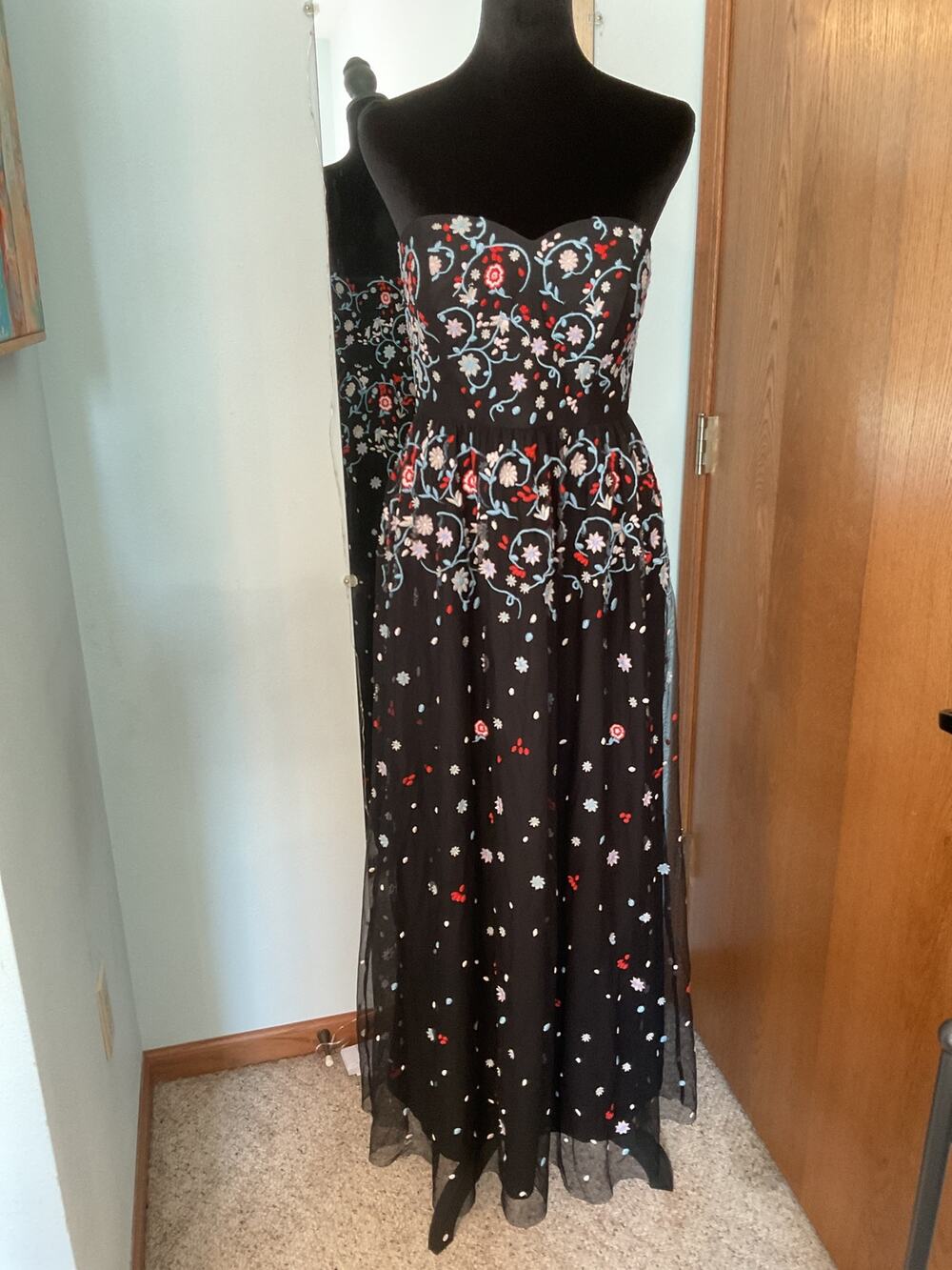 ModCloth Maxi Dress M Black Embroidered Floral Strapless Sweetheart Tulle Mesh